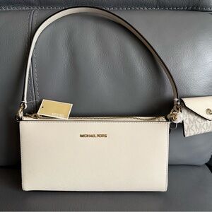 MICHAEL KORS VINCENT CREAM LEATHER POUCHETTE WITH ATTACHED CARD HOLDER